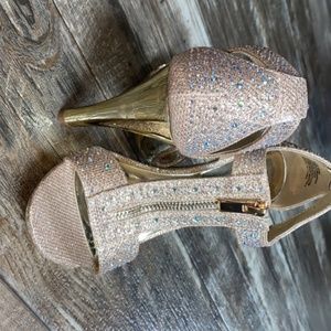 Got them cause they were pretty but never wore them